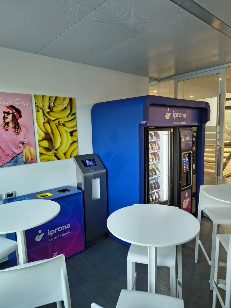Area Break Iprona Trento spa con distributori ed erogatore acqua